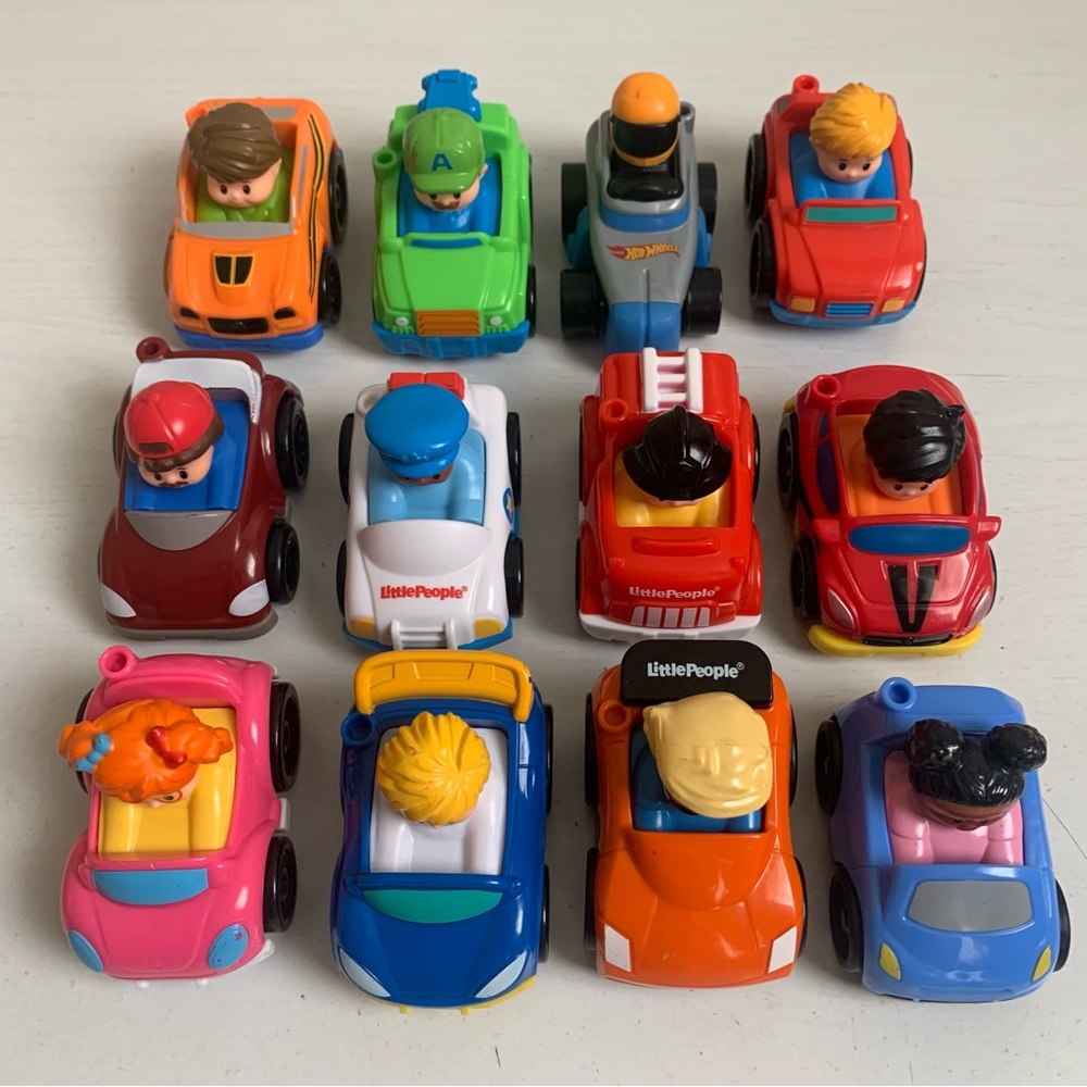 Fisher-Price Little People Wheelies Lot of 12 Vehicles Police Firetruck Race Car